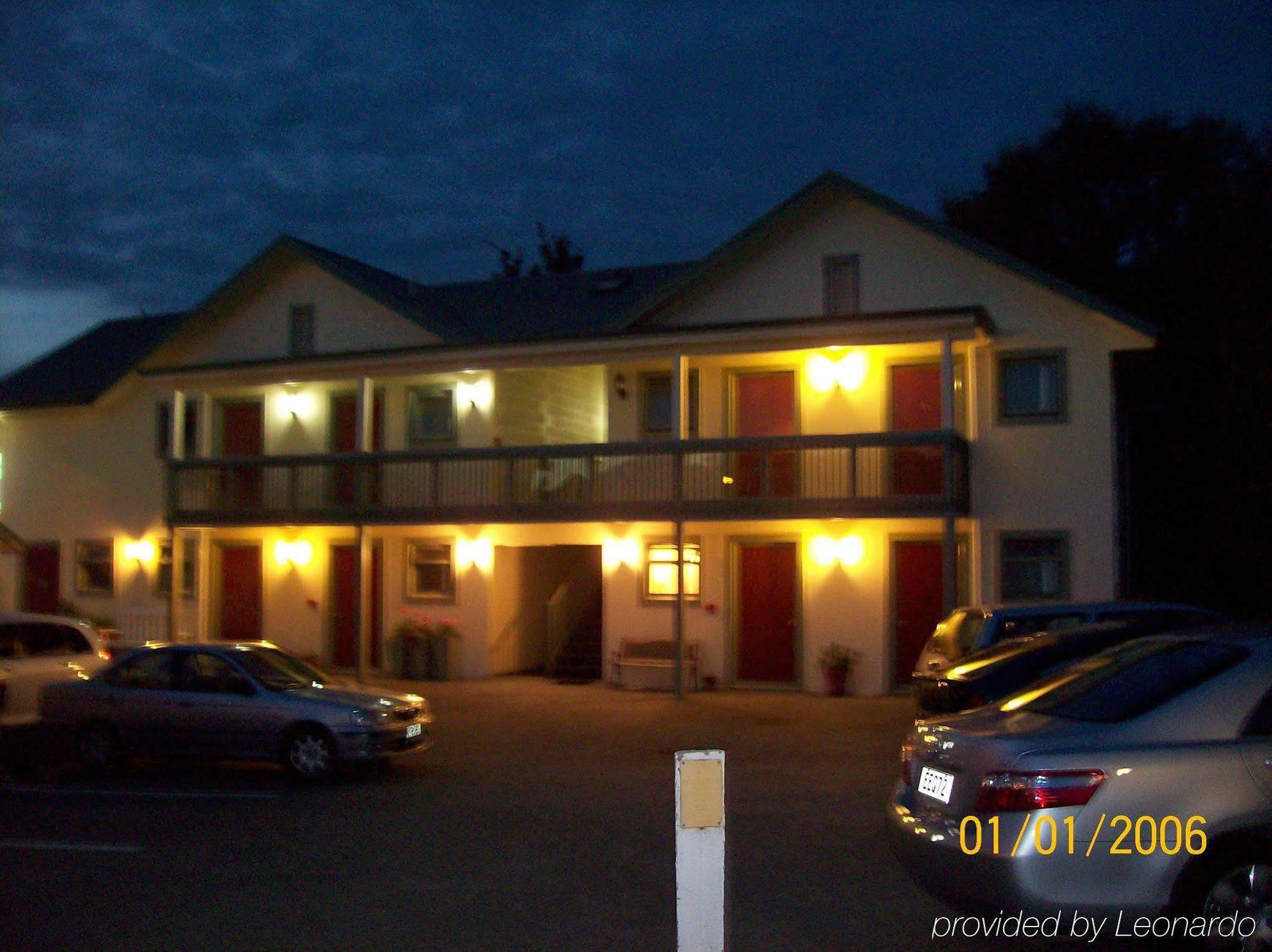 La Rochelle Motel Акароа Екстериор снимка