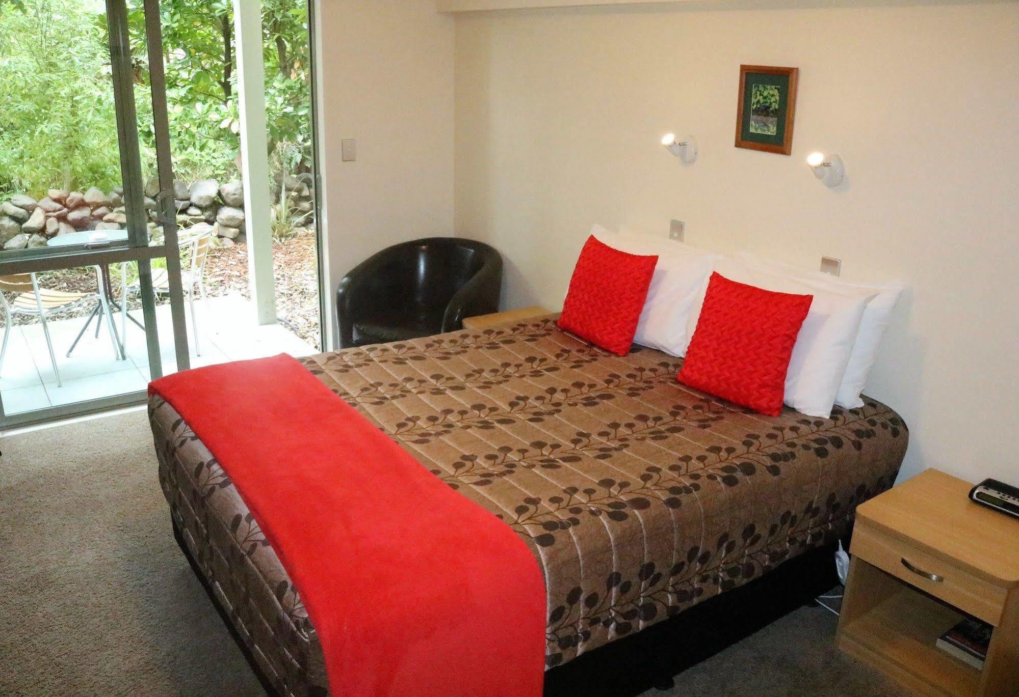 La Rochelle Motel Акароа Екстериор снимка